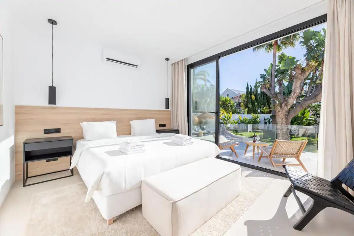 Villa Peman Luxurious Beachside