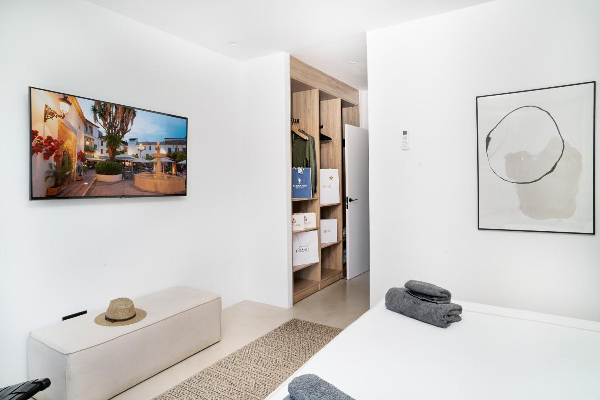 Peman Luxurious Beachside