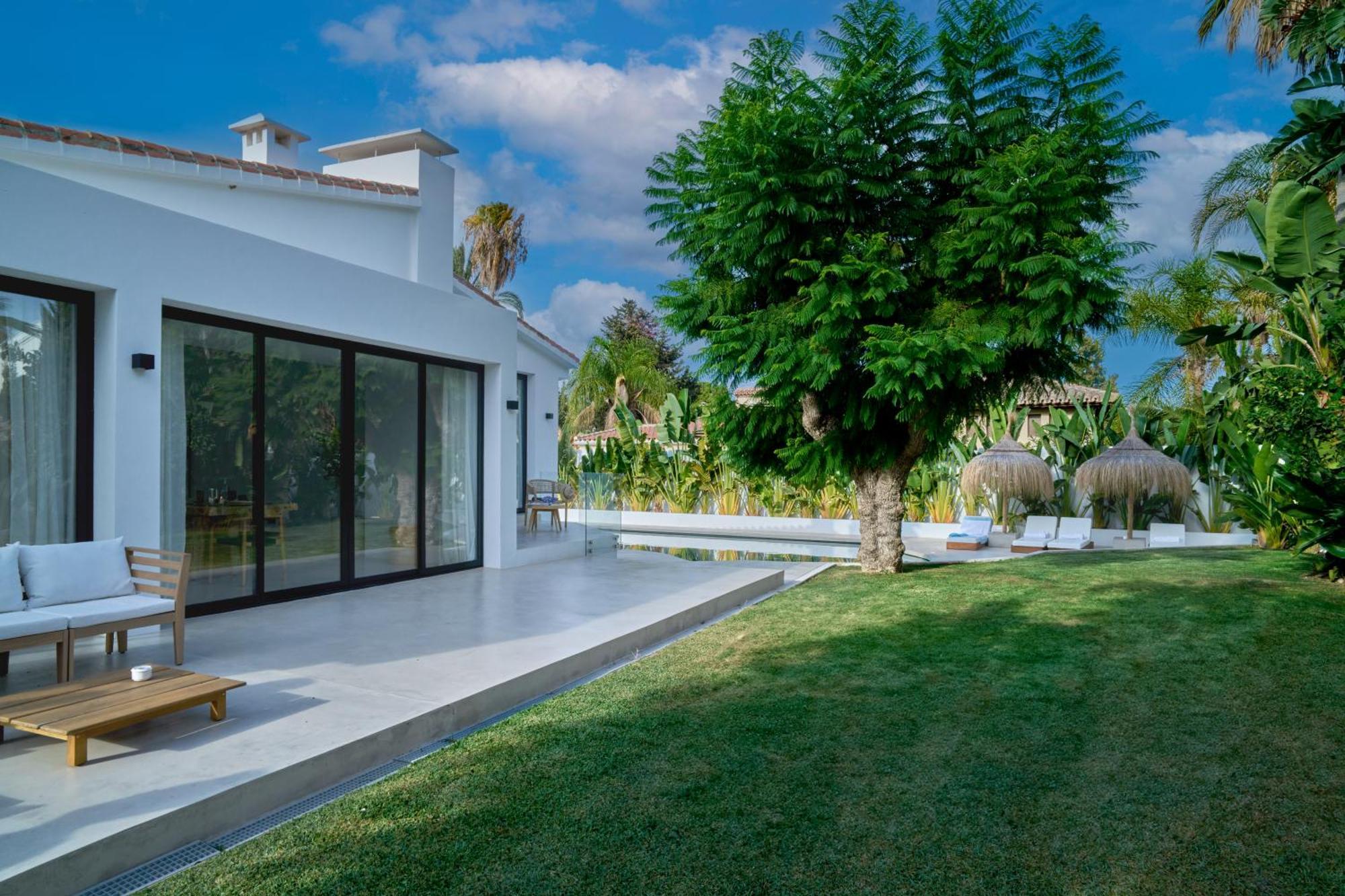 Villa Peman Luxurious Beachside Marbella